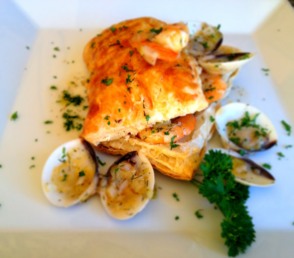 Título: Hojaldre de langostinos y almejas