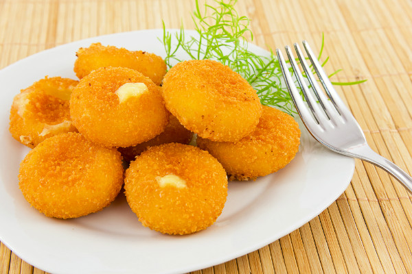 Quesitos Minibabybel Empanados con Mermelada de Arándanos