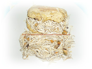 TORTILLAS RELLENAS CON MEJILLONES Y GULAS