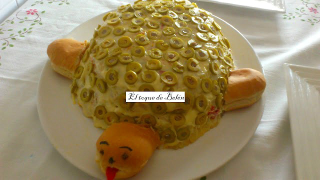 TORTUGA RELLENA DE ENSALADILLA RUSA