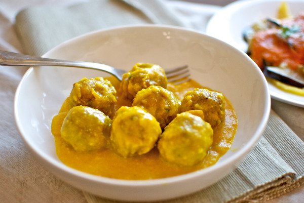 Albóndigas con salsa casera