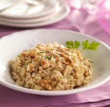 Risotto con pollo, manzana y nueces