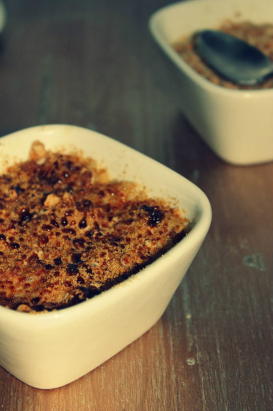 ARROZ CON LECHE CON CROCANTI DE GALLETA CARAMELIZADO