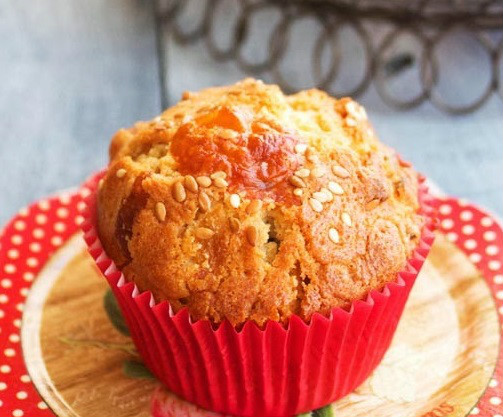 Muffins de queso ahumado y tomate seco
